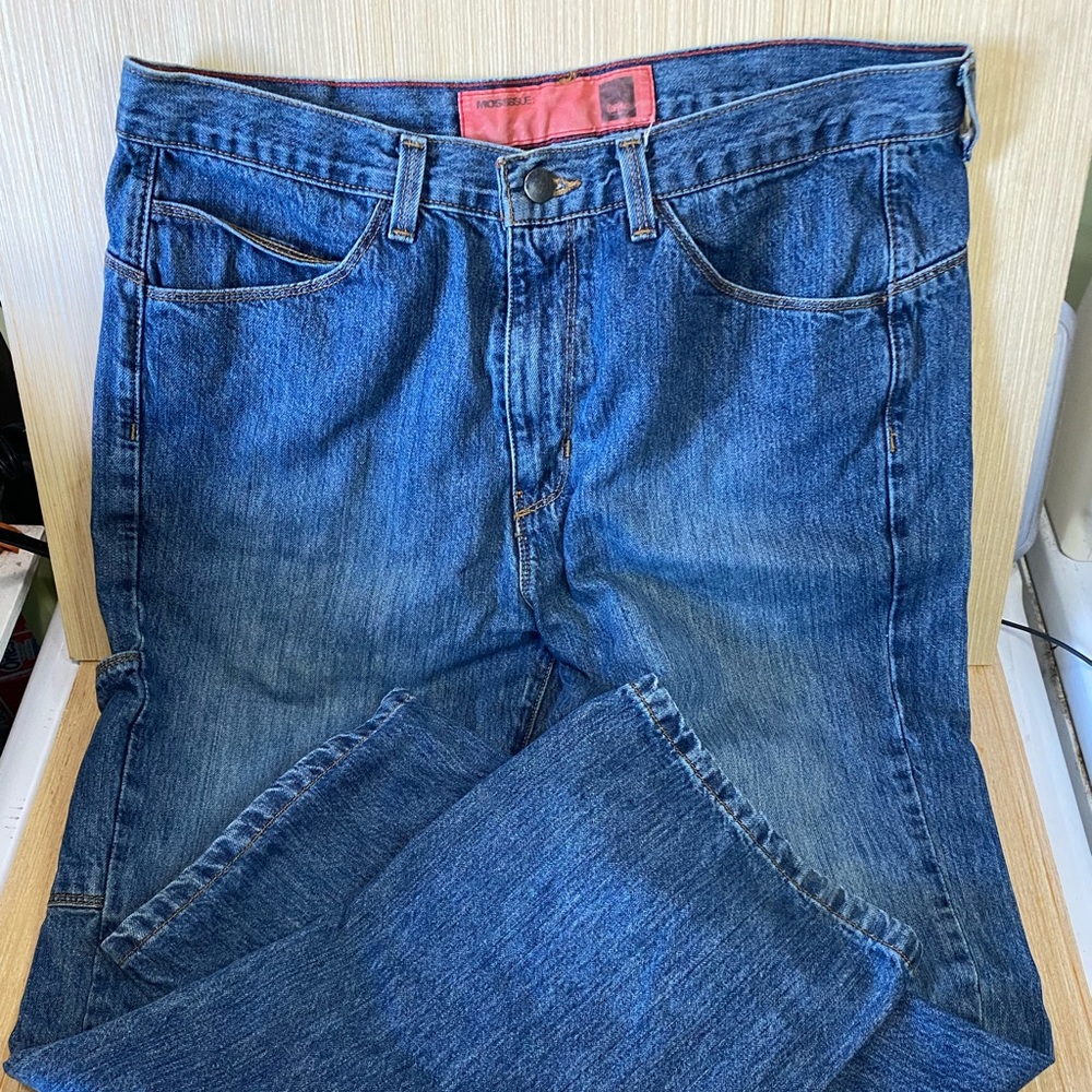 Mossimo Mossissue Men's Six Pocket Blue Jeans Size 34/30 Gently Used - Picture 5 of 8